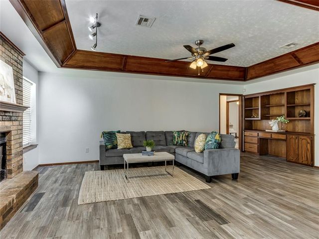 10508 Songbird Lane, Midwest City, OK 73130