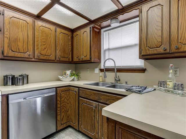 10508 Songbird Lane, Midwest City, OK 73130