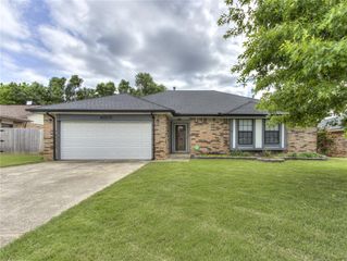 10508 Songbird Lane, Midwest City, OK 73130