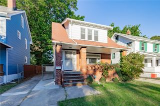 1064 Elbon Road, Cleveland Heights, OH 44121
