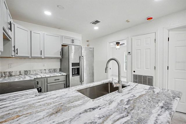 1128 NEVILLE AVENUE, Lakeland, FL 33805