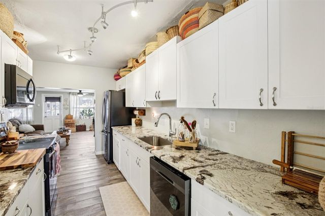 2818 11TH AVENUE W, Bradenton, FL 34205