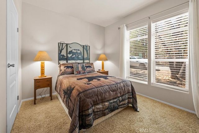 775 Riverside Avenue, Sugarloaf, CA 92386