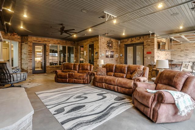 4910 109th Place, Lubbock, TX 79424