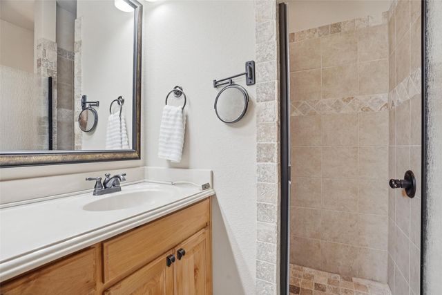 9420 Gleneagles Drive, Granbury, TX 76049