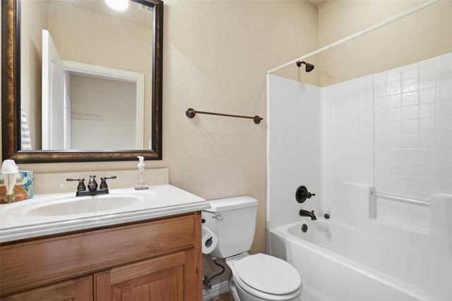 9420 Gleneagles Drive, Granbury, TX 76049