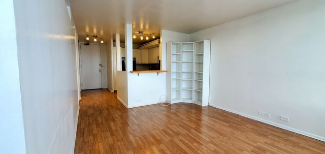 4800 S Chicago Beach Drive 2708S, Chicago, IL 60615