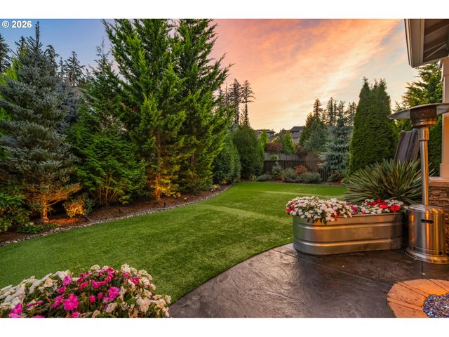5780 Nw HOOD Loop, Camas, WA 98607