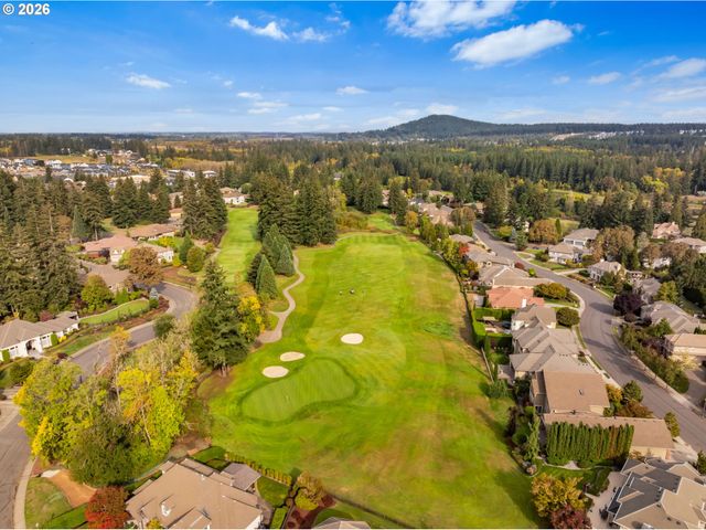 5780 Nw HOOD Loop, Camas, WA 98607