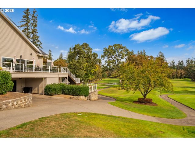 5780 Nw HOOD Loop, Camas, WA 98607