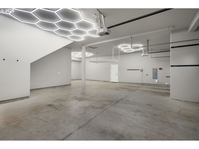 5780 Nw HOOD Loop, Camas, WA 98607