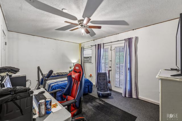 1905 N Van Buren Street, San Angelo, TX 76901