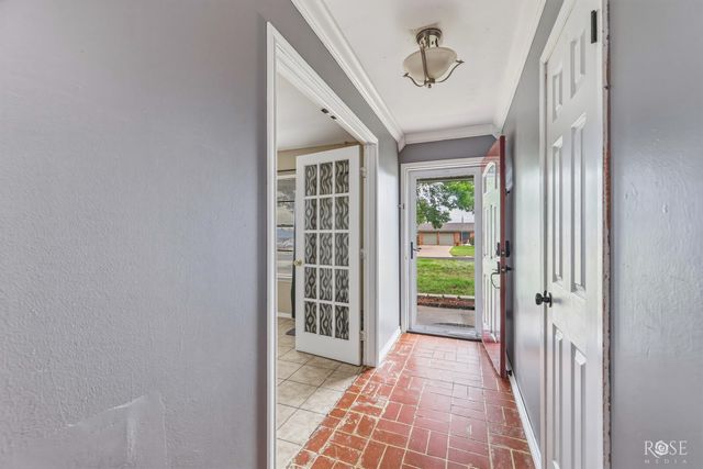1905 N Van Buren Street, San Angelo, TX 76901