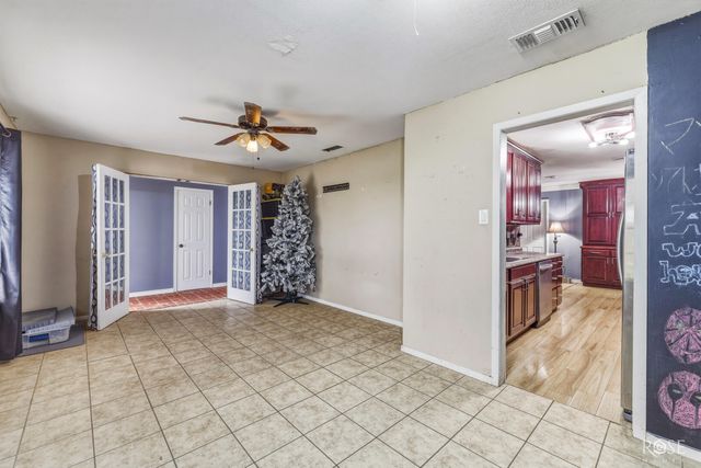 1905 N Van Buren Street, San Angelo, TX 76901