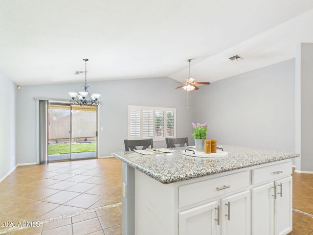 39852 N PARISI Place, San Tan Valley, AZ 85140