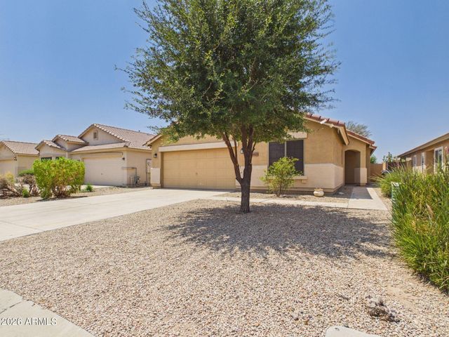 39852 N PARISI Place, San Tan Valley, AZ 85140