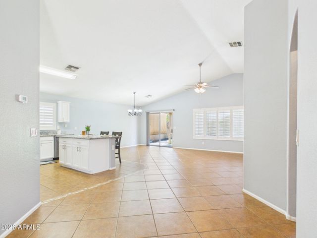 39852 N PARISI Place, San Tan Valley, AZ 85140