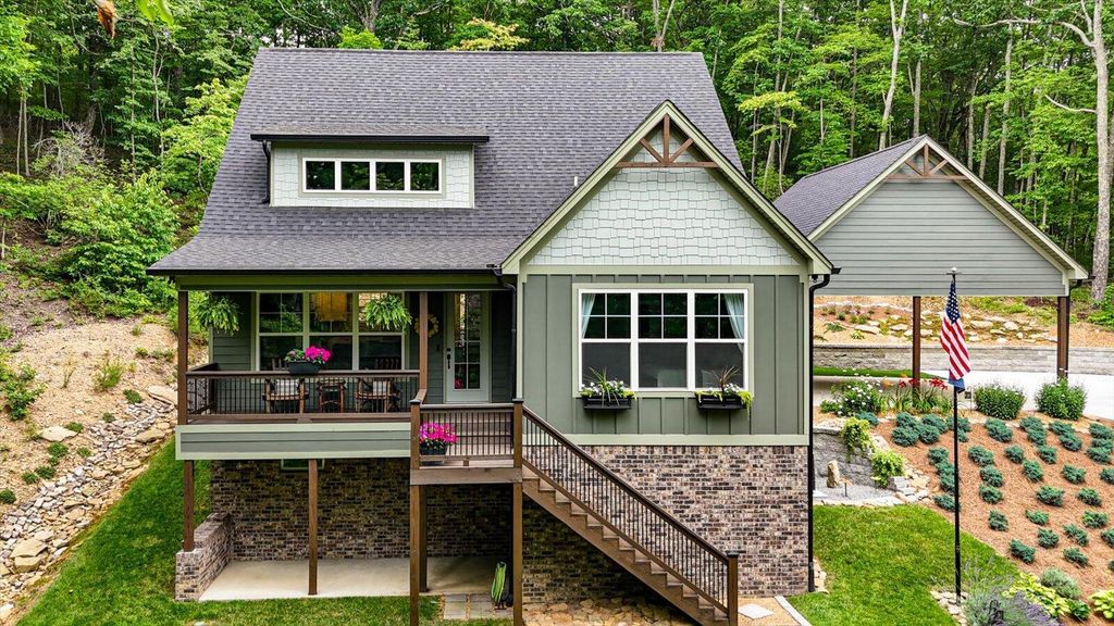 707 Brier Branch Road, Graysville, TN 37338