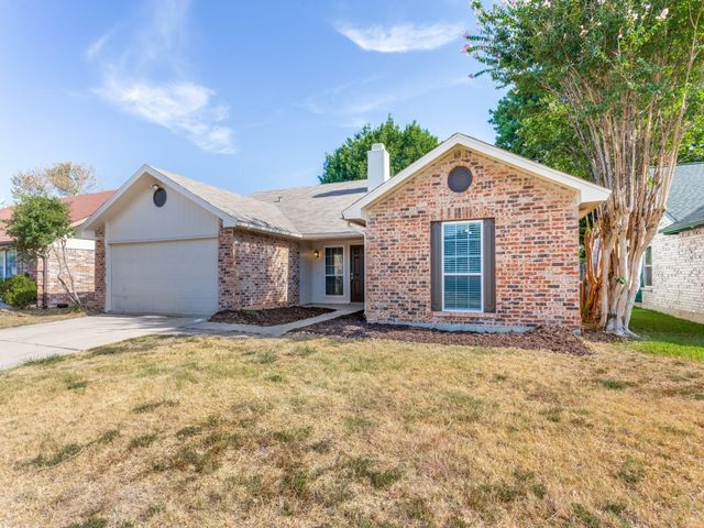 4137 Huckleberry Drive, Fort Worth, TX 76137