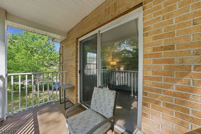 166 Vista Dr, Hanover Twp., NJ 07927