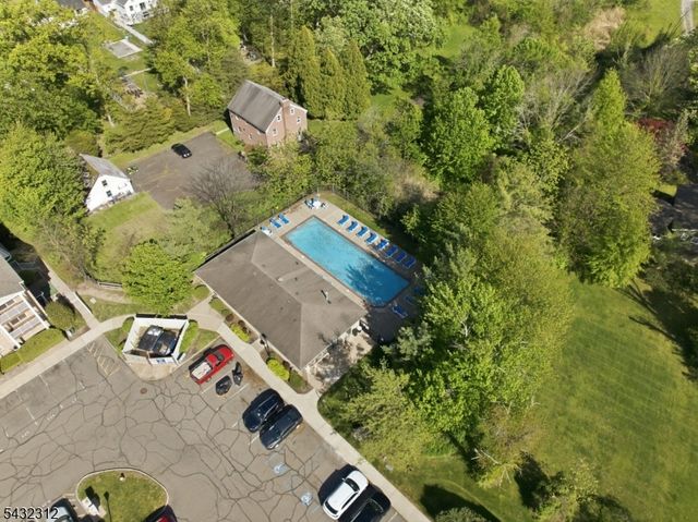166 Vista Dr, Hanover Twp., NJ 07927
