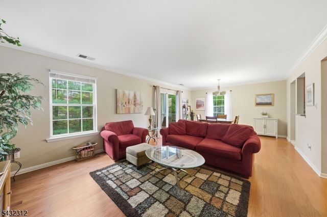 166 Vista Dr, Hanover Twp., NJ 07927
