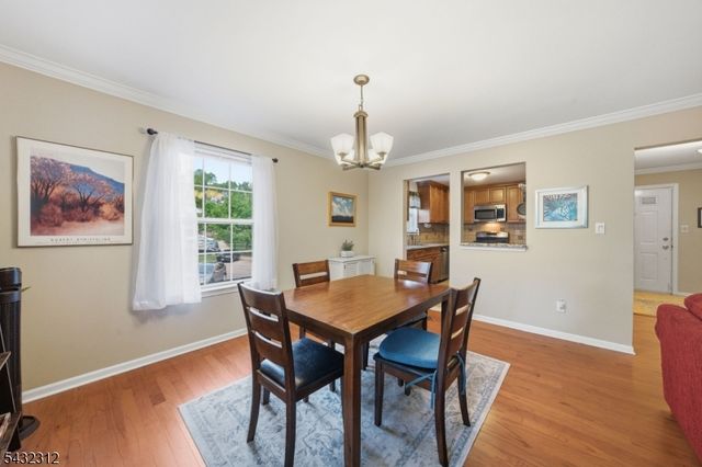 166 Vista Dr, Hanover Twp., NJ 07927