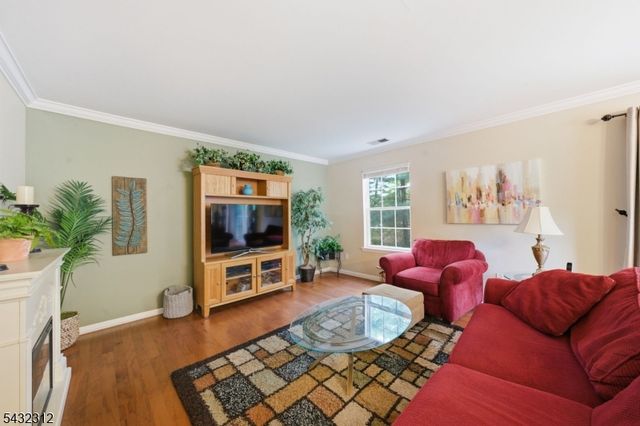 166 Vista Dr, Hanover Twp., NJ 07927
