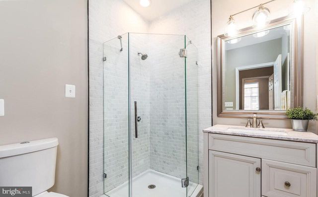 14 S EAST AVE, Baltimore, MD 21224