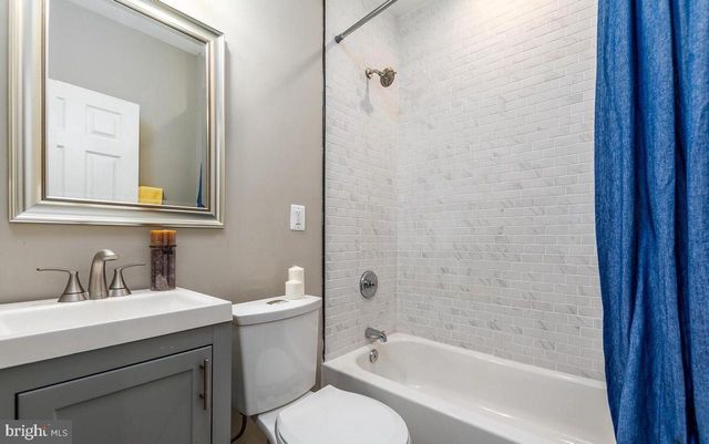 14 S EAST AVE, Baltimore, MD 21224