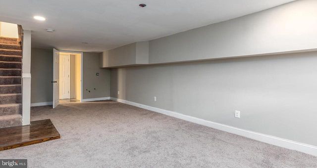 14 S EAST AVE, Baltimore, MD 21224