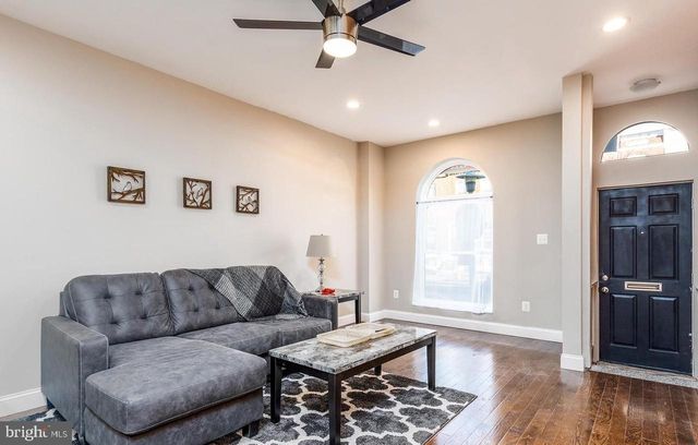 14 S EAST AVE, Baltimore, MD 21224