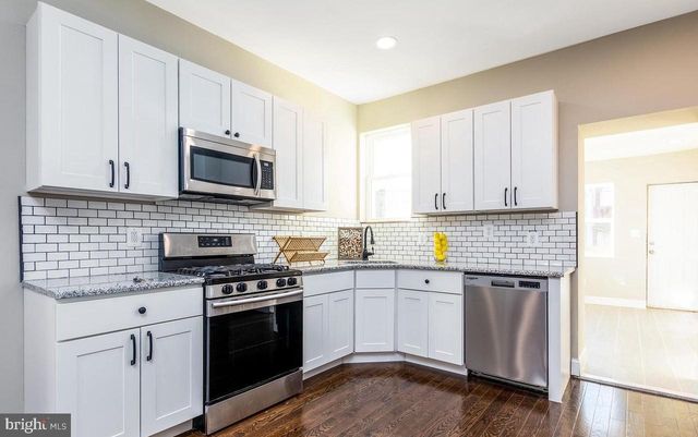 14 S EAST AVE, Baltimore, MD 21224