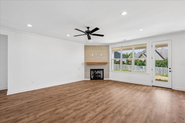 10293 WADING HERON LN, Lakeland, TN 38002