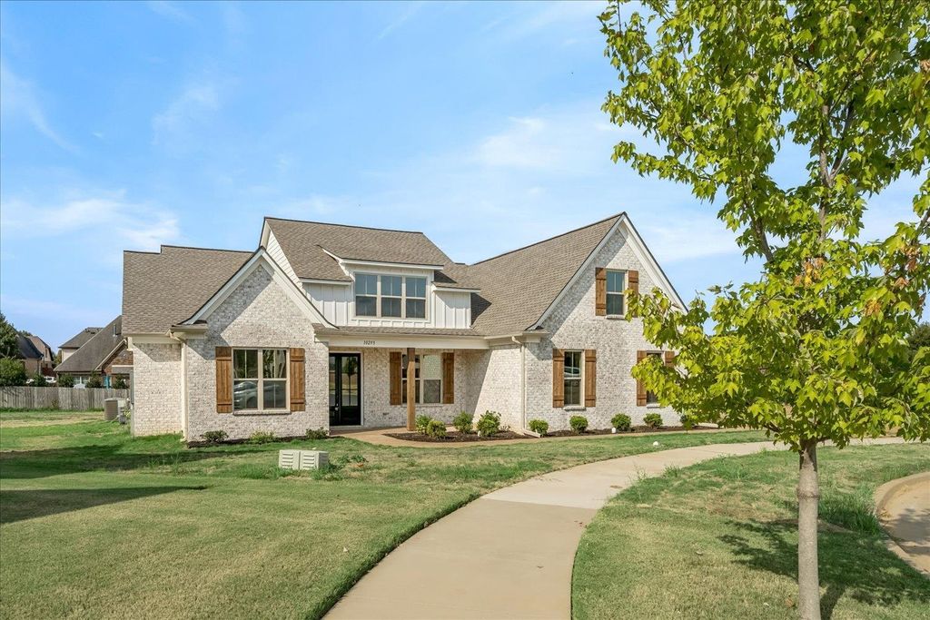 10293 WADING HERON LN, Lakeland, TN 38002