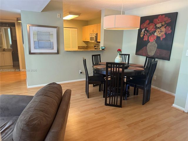 619 E Sheridan St 203, Dania Beach, FL 33004
