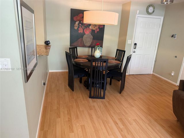 619 E Sheridan St 203, Dania Beach, FL 33004