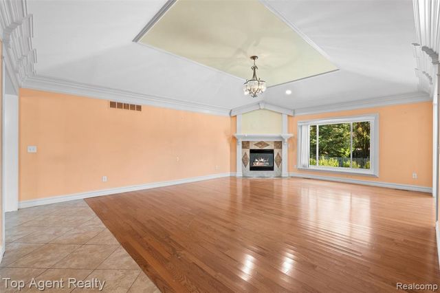 53260 Villa Rosa Drive, Macomb, MI 48042