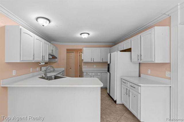 53260 Villa Rosa Drive, Macomb, MI 48042