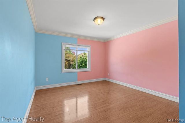 53260 Villa Rosa Drive, Macomb, MI 48042