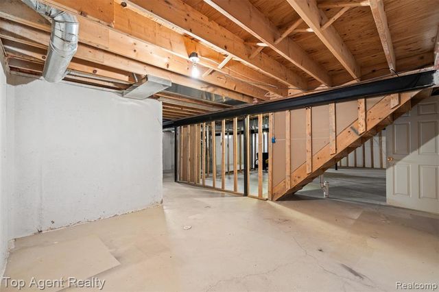 53260 Villa Rosa Drive, Macomb, MI 48042