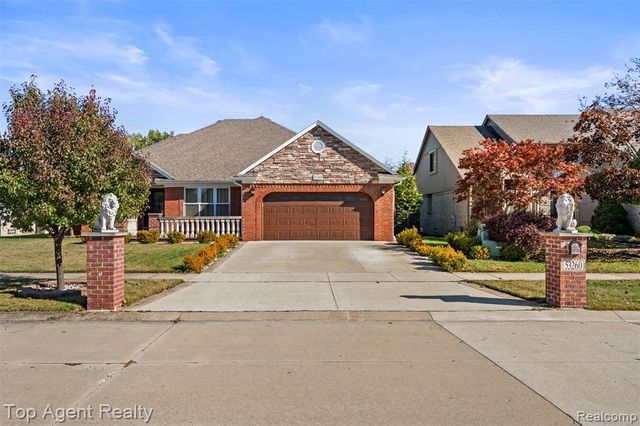 53260 Villa Rosa Drive, Macomb, MI 48042