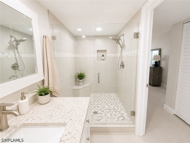 216 Bob O Link WAY A, Naples, FL 34105