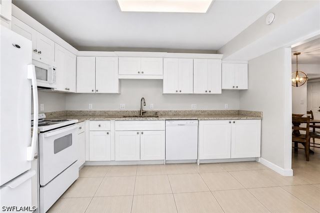 216 Bob O Link WAY A, Naples, FL 34105