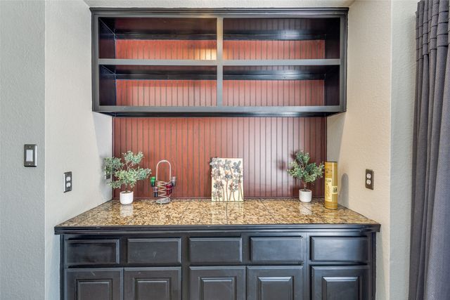 1116 Lakewood Drive, Mckinney, TX 75072