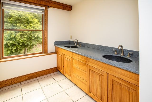 413 Eagleville Road, Tiverton, RI 02878