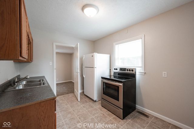 1615 E Southport Road, Indianapolis, IN 46227