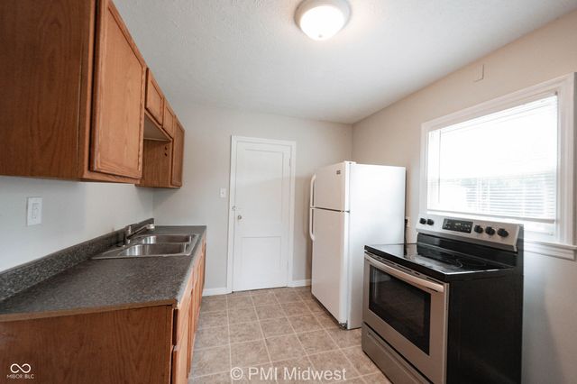 1615 E Southport Road, Indianapolis, IN 46227