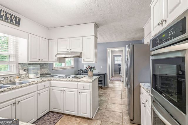25 Pine Chase Drive, Carrollton, GA 30116
