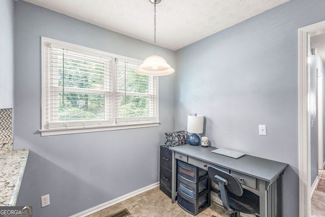 25 Pine Chase Drive, Carrollton, GA 30116